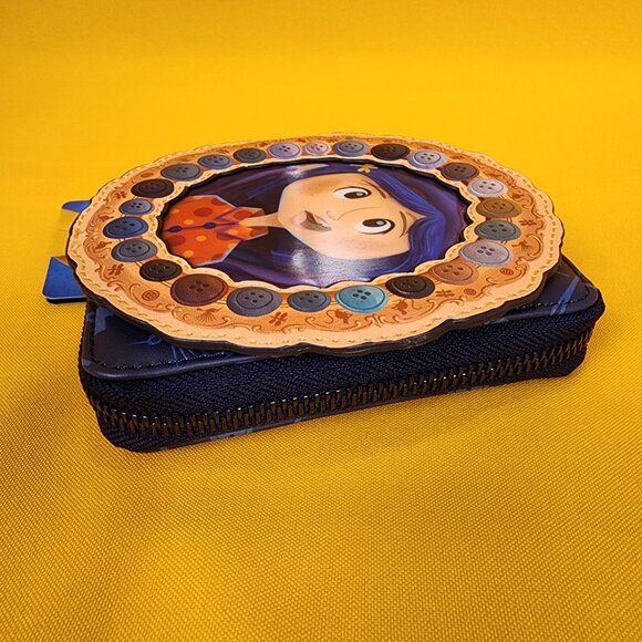 Loungefly Coraline Portal Button Frame Lenticular Zip Wallet NEW - Picture 11 of 15